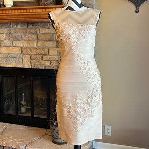 Special‎ Occasions sleeveless dress